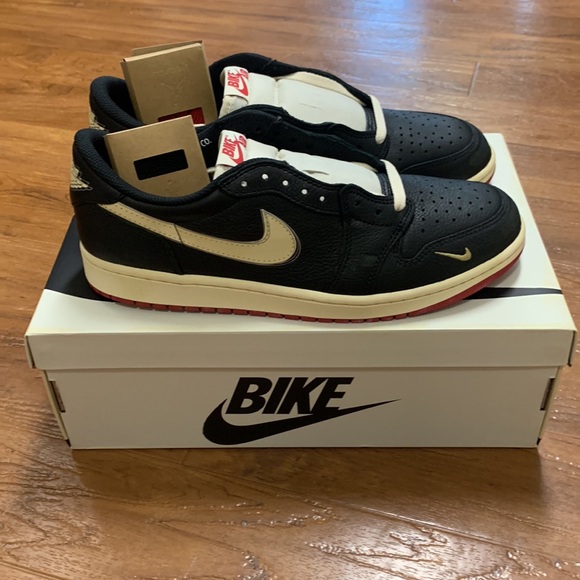 NWT Air Jordan 1 Low Nigel Silvester “Better With Time”
Sneakers - Picture 1 of 4